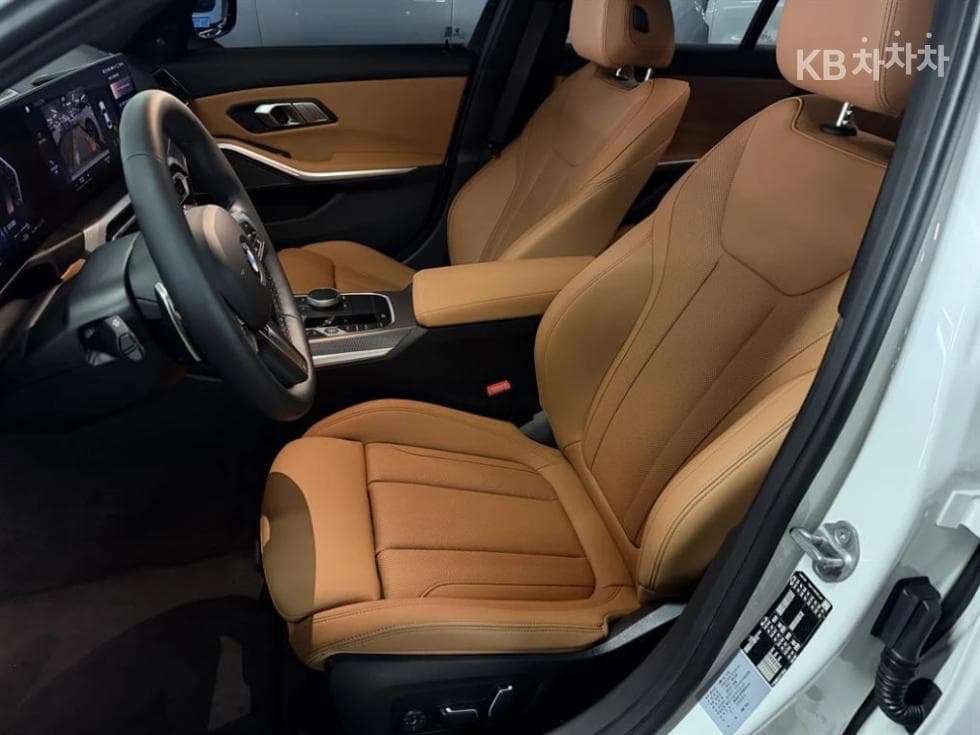 BMW 3 Series (G20)320i M Sport - 14