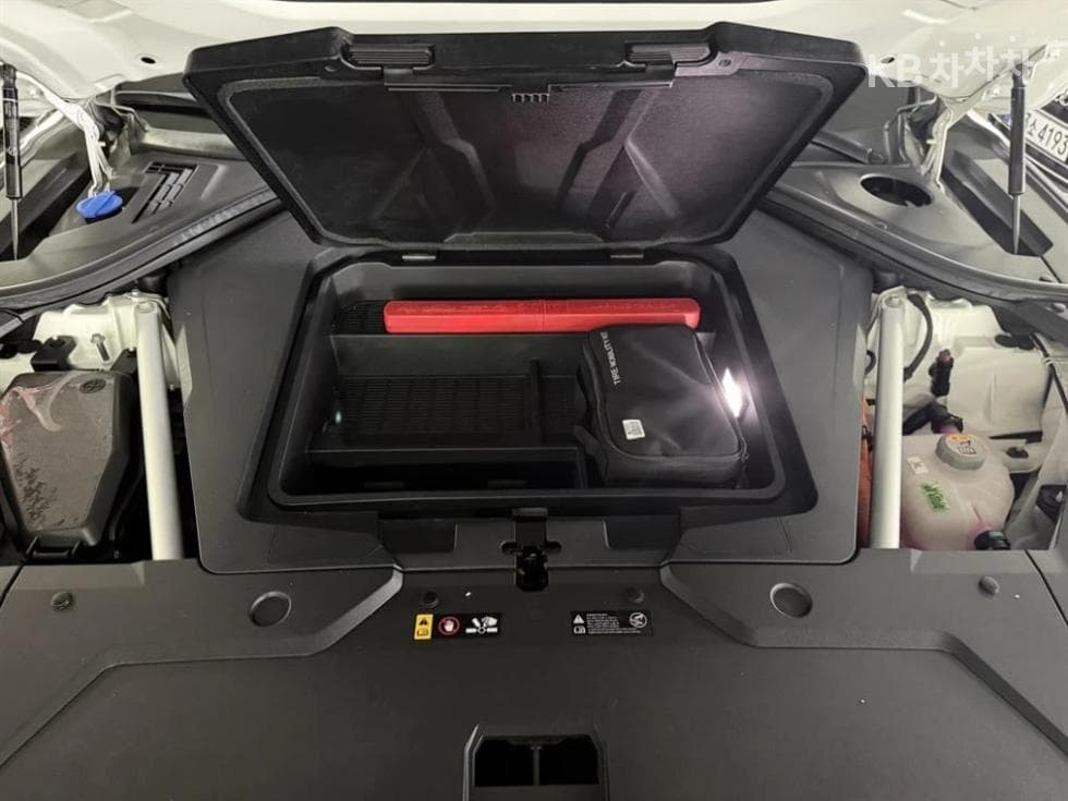 Дженезис ELECTRIFIED GV70EV Стандартен - 17