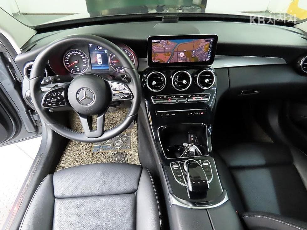 Mercedes-Benz The New (facelift) C-ClassC200 W205 - 7