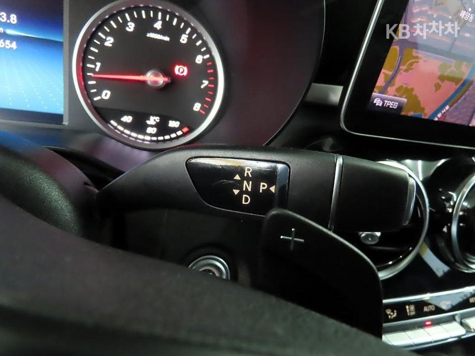 Mercedes-Benz The New (facelift) C-ClassC200 W205 - 10