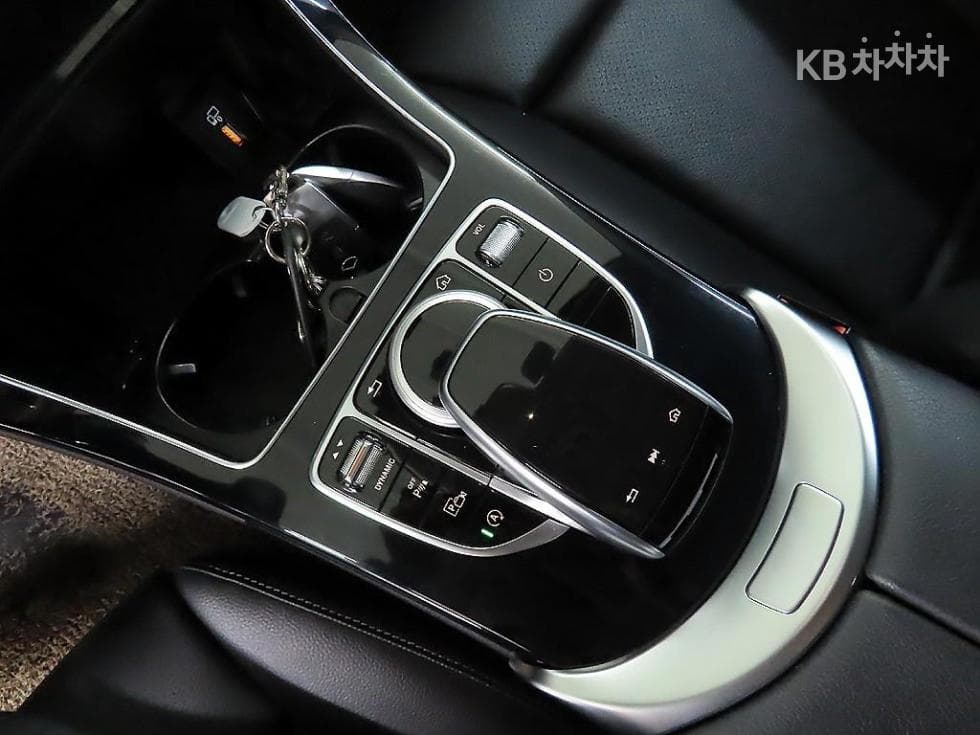 Mercedes-Benz The New (facelift) C-ClassC200 W205 - 13