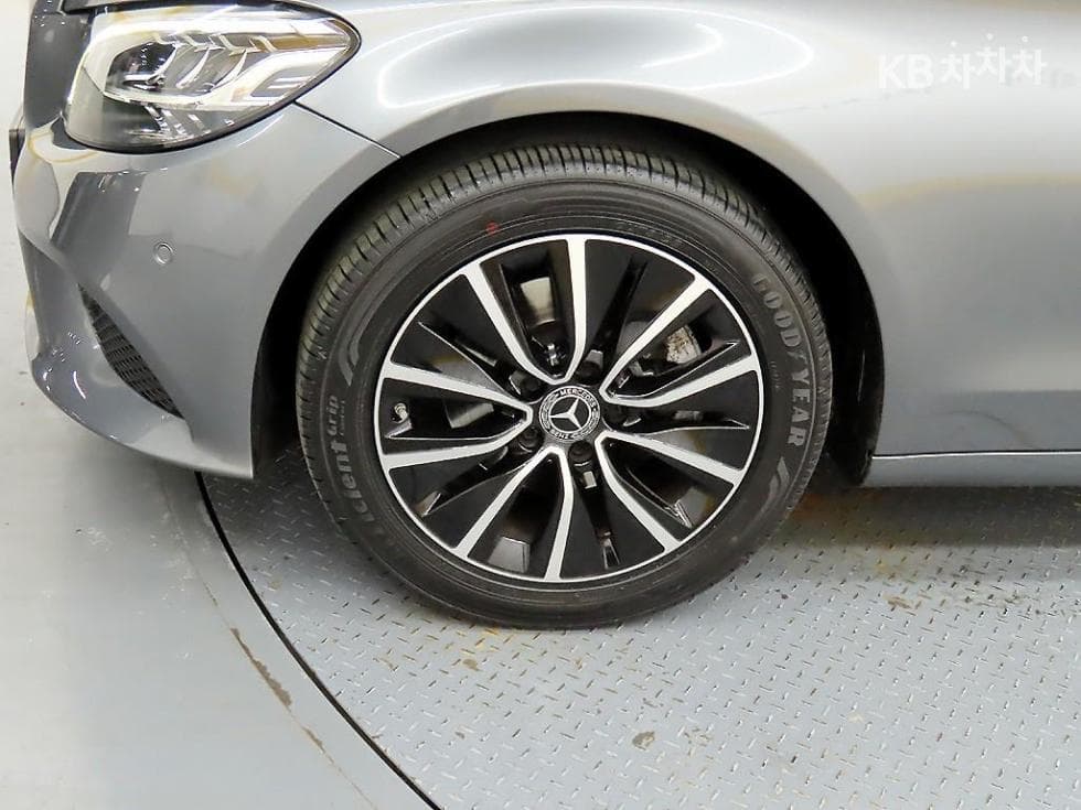 Mercedes-Benz The New (facelift) C-ClassC200 W205 - 20
