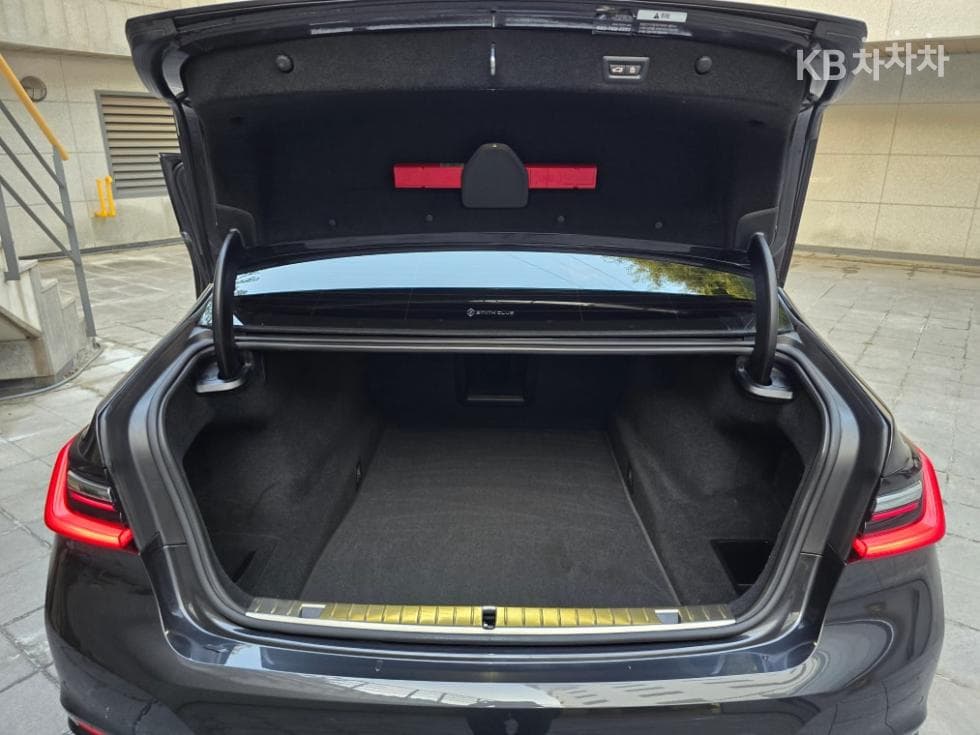 BMW 7시리즈 (G11)740Li xDrive Design Pure Excellence - 13