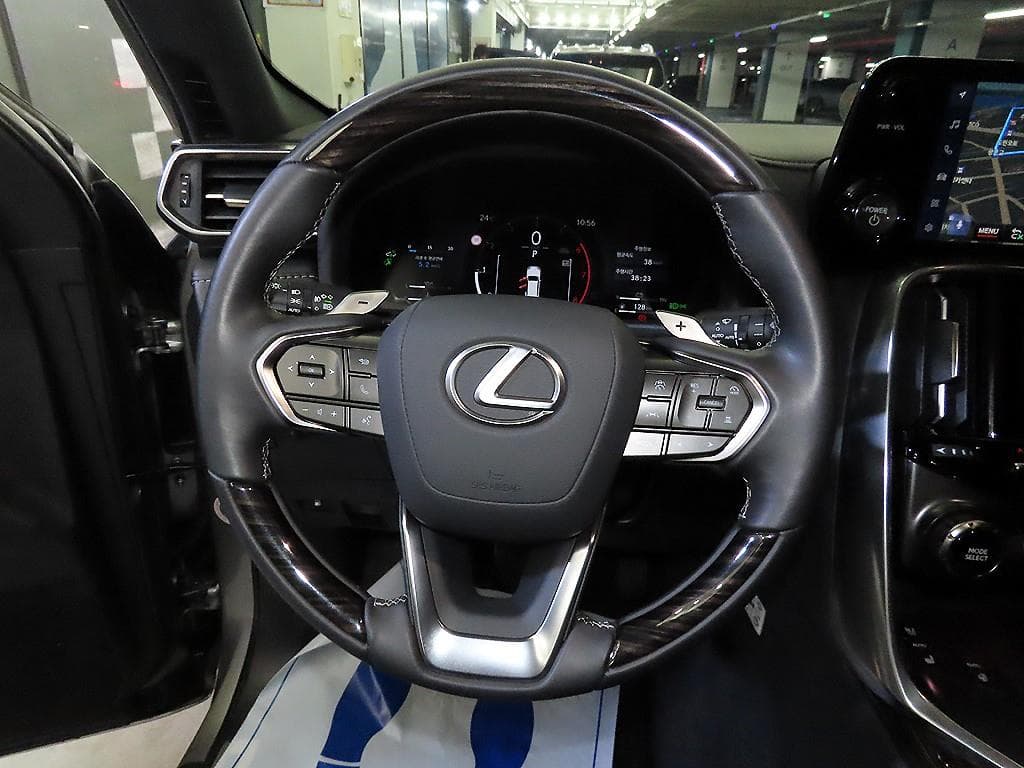 Lexus LX (J310)700h+ Luxury - 8