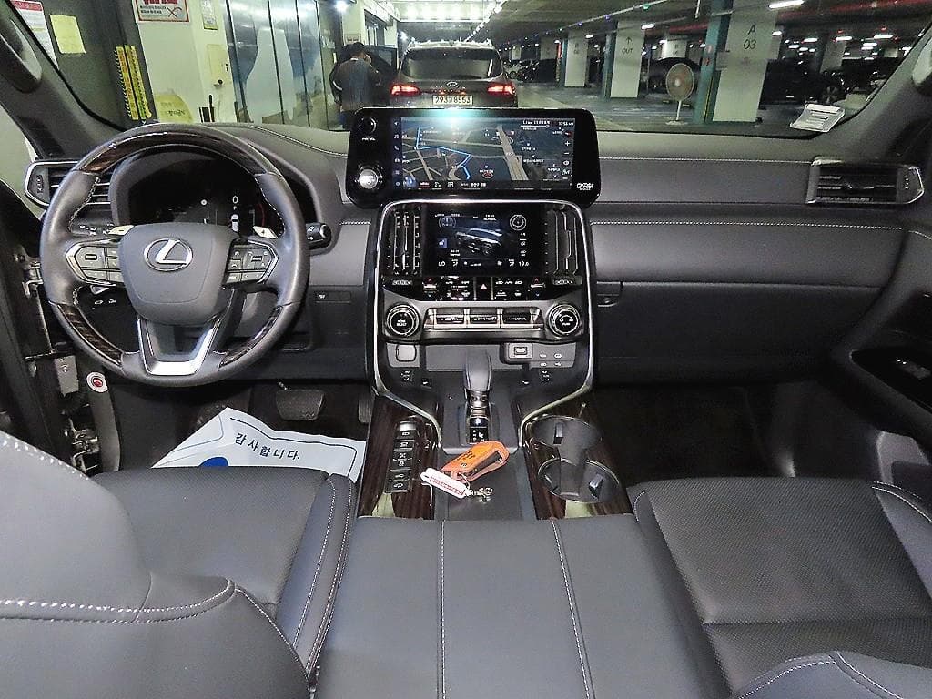 Lexus LX (J310)700h+ Luxury - 10