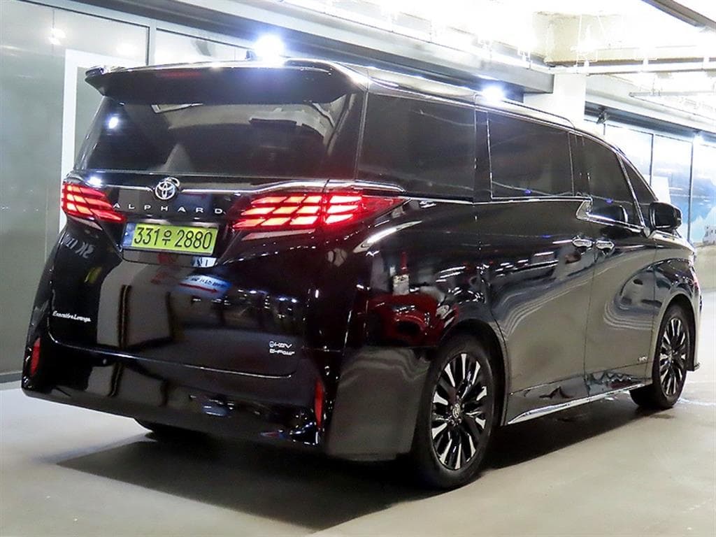 Toyota ALPHARD(AH30)2.5 HEV AWD Стандартен - 4