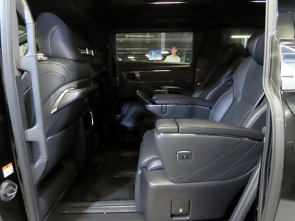 Toyota ALPHARD(AH30)2.5 HEV AWD Стандартен - 7