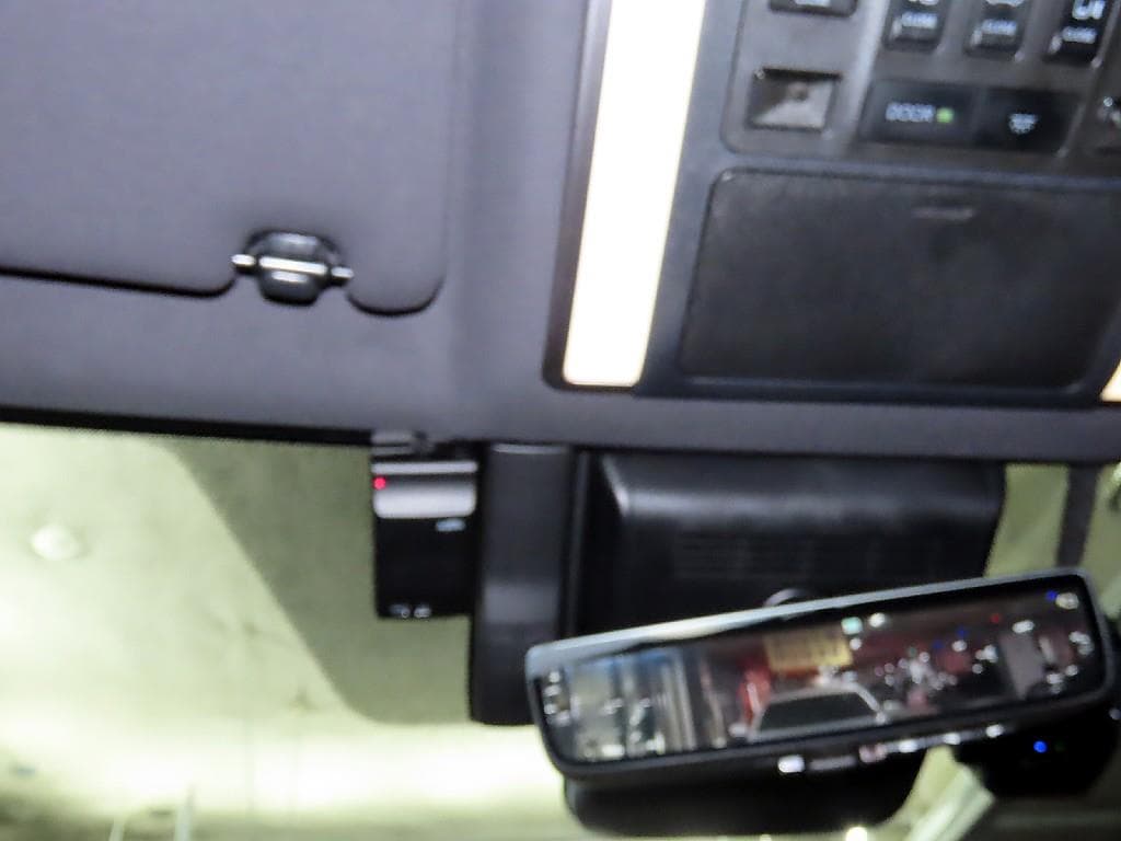 Toyota ALPHARD(AH30)2.5 HEV AWD Стандартен - 17