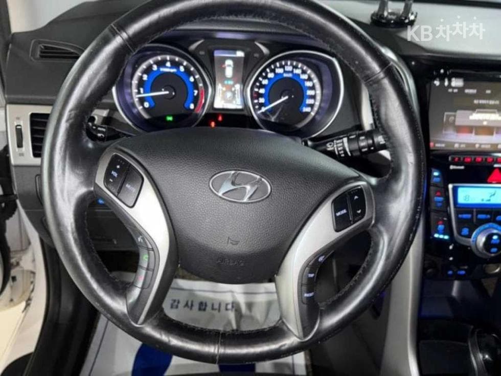 Hyundai i30(신형)1.6 GDI PYL - 8