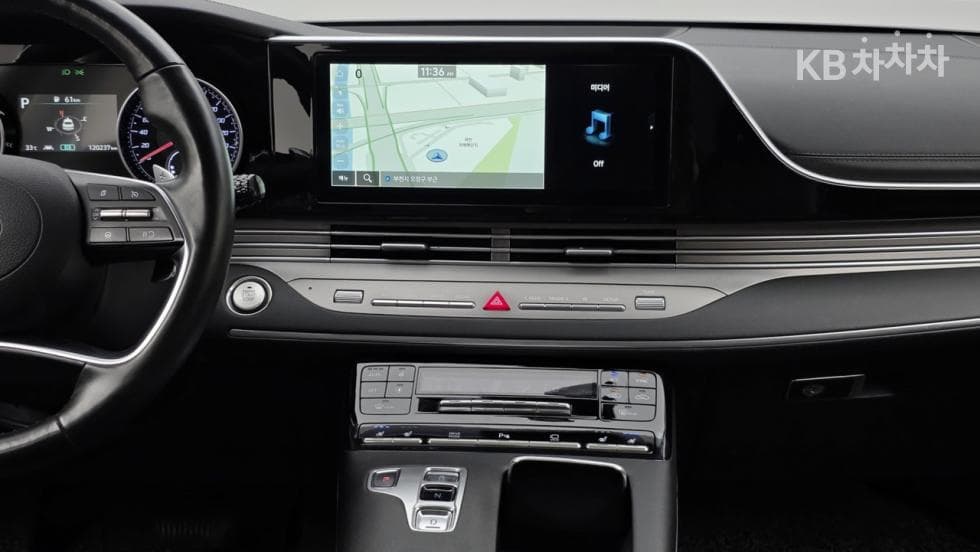 Хюндай The New (фейслифт) Grandeur (Azera)2.5 Premium 초이스 - 20