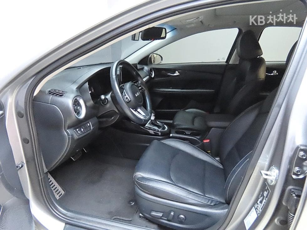 Киа The New (фейслифт) K31.6 Бензин Престиж Стандартен - 10