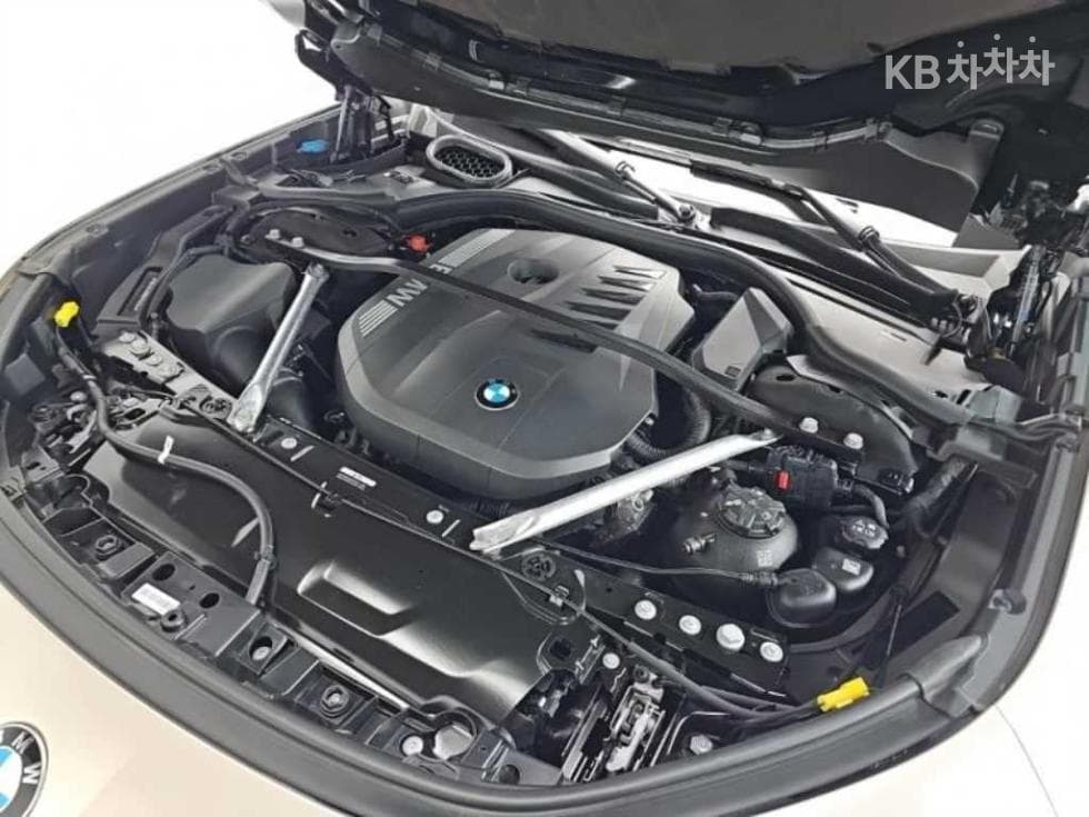 BMW 7시리즈(G70)740i xDrive M Sport - 5