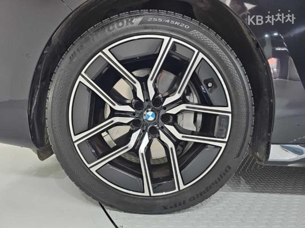 BMW 7시리즈(G70)740i xDrive M Sport - 20
