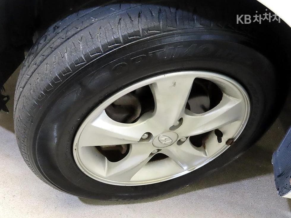 Hyundai Accent(신형)1.6 VGT Premium - 18