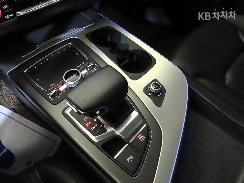 Audi New Q72.0 45 TFSI Quattro - 12