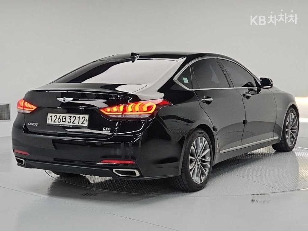 Хюндай ДженезисDHG330 Modern AWD Стандартен - 4