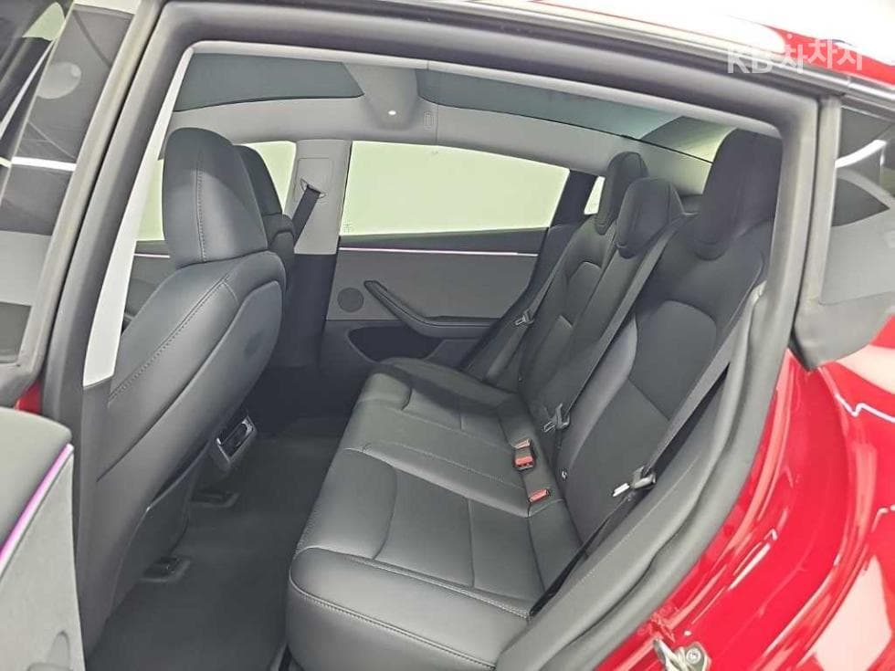 테슬라 Model 3 HighlandRWD - 12
