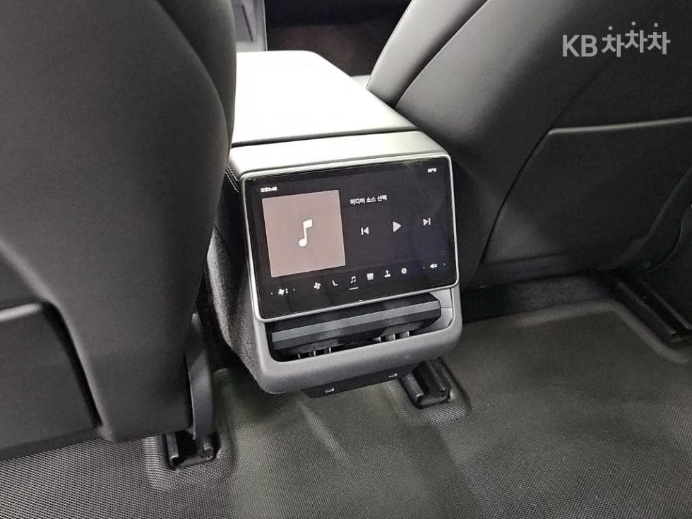 테슬라 Model 3 HighlandRWD - 13