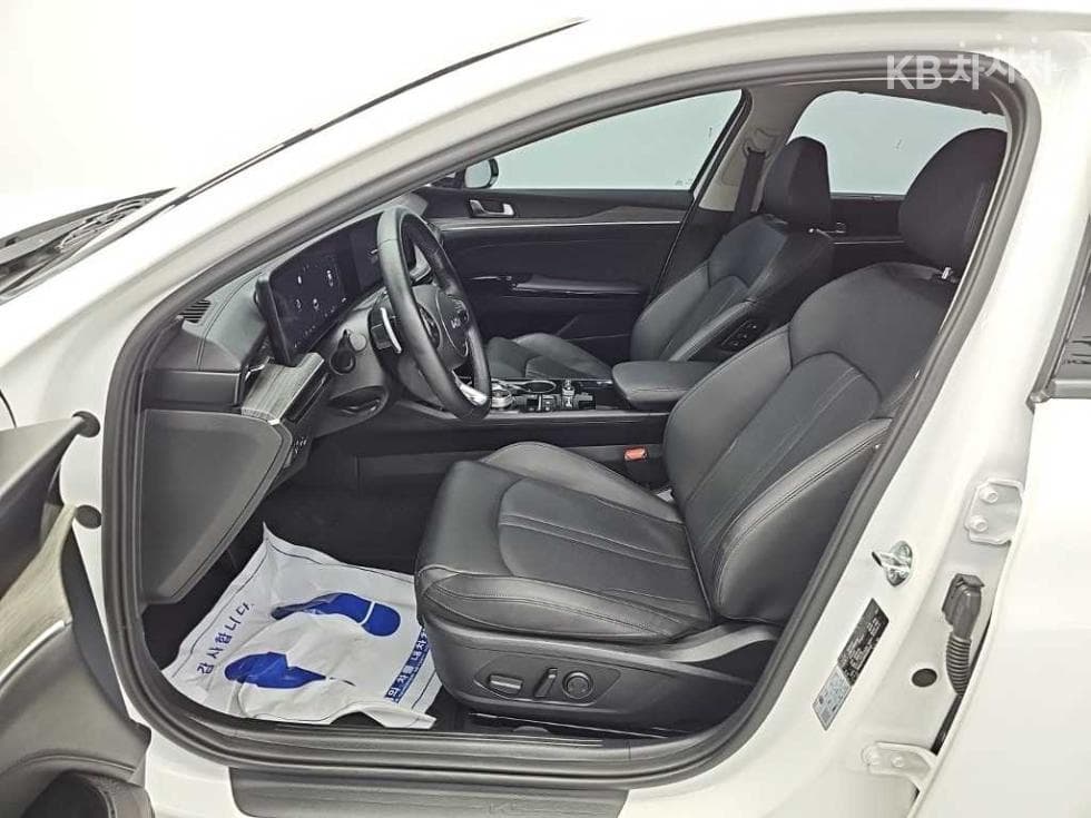 Kia The New (facelift) K5 3rd Gen2.0 Gasoline Noblesse - 11