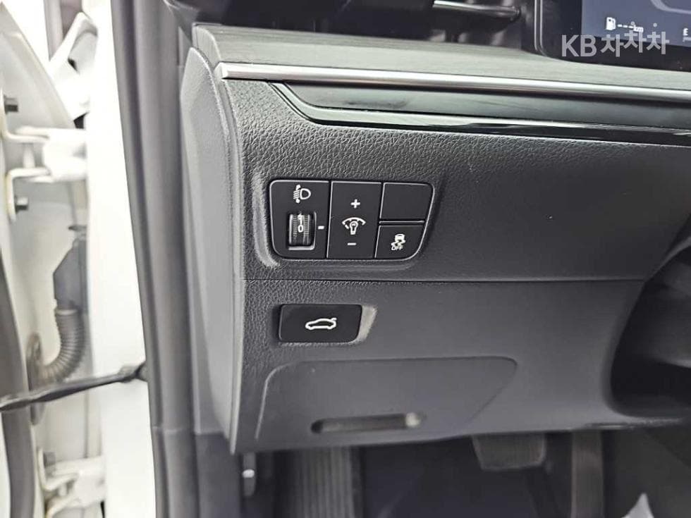 Kia The New (facelift) K5 3rd Gen2.0 Gasoline Noblesse - 19