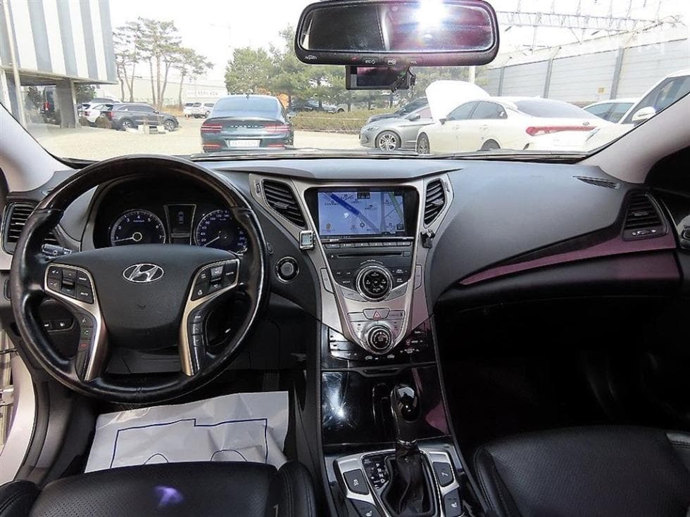 Hyundai Grandeur (Azera)HGLPG HG300 프라임 - 7