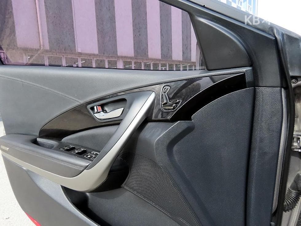 Hyundai Grandeur (Azera)HGLPG HG300 프라임 - 11
