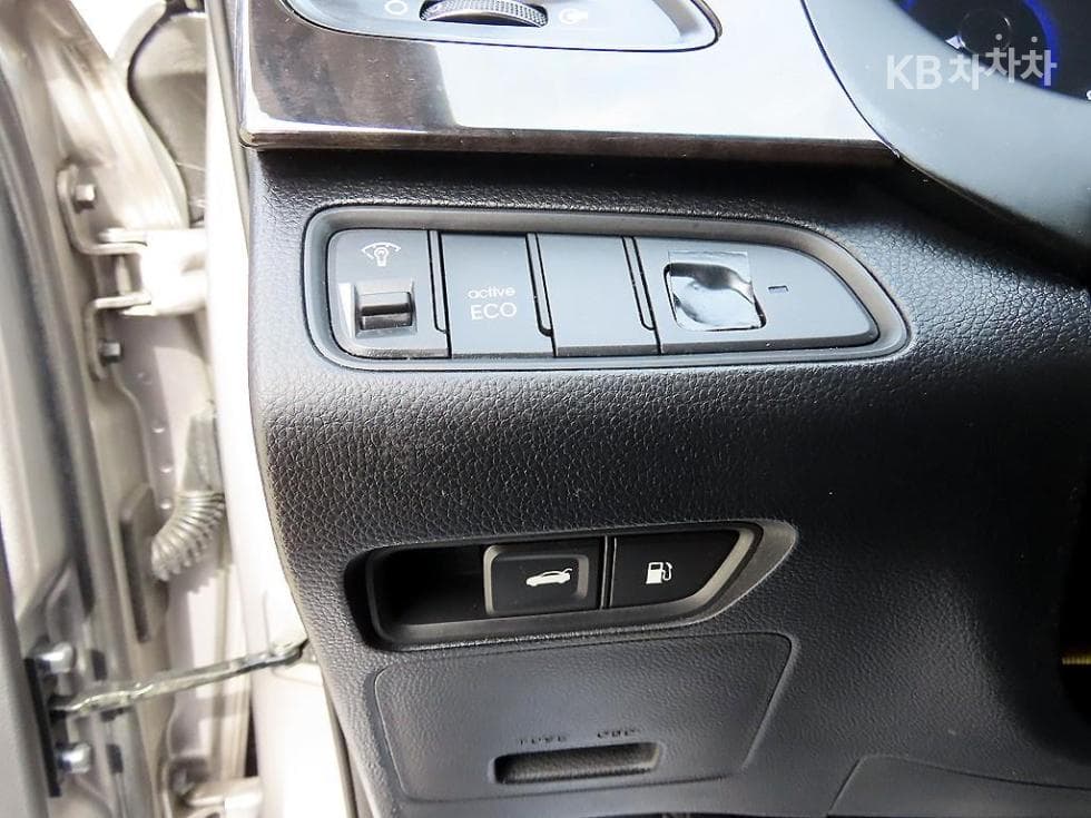 Hyundai Grandeur (Azera)HGLPG HG300 프라임 - 12