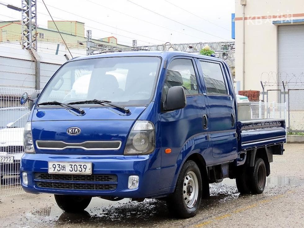 Kia Bongo 3 (light truck)1 Ton Extra Long Double Cab CRDi DLX GX Special (special feature/edition) - 2