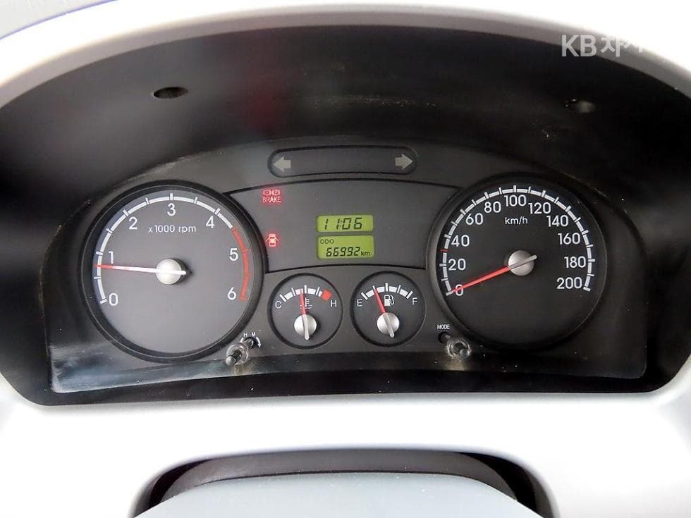 Kia Bongo 3 (light truck)1 Ton Extra Long Double Cab CRDi DLX GX Special (special feature/edition) - 10