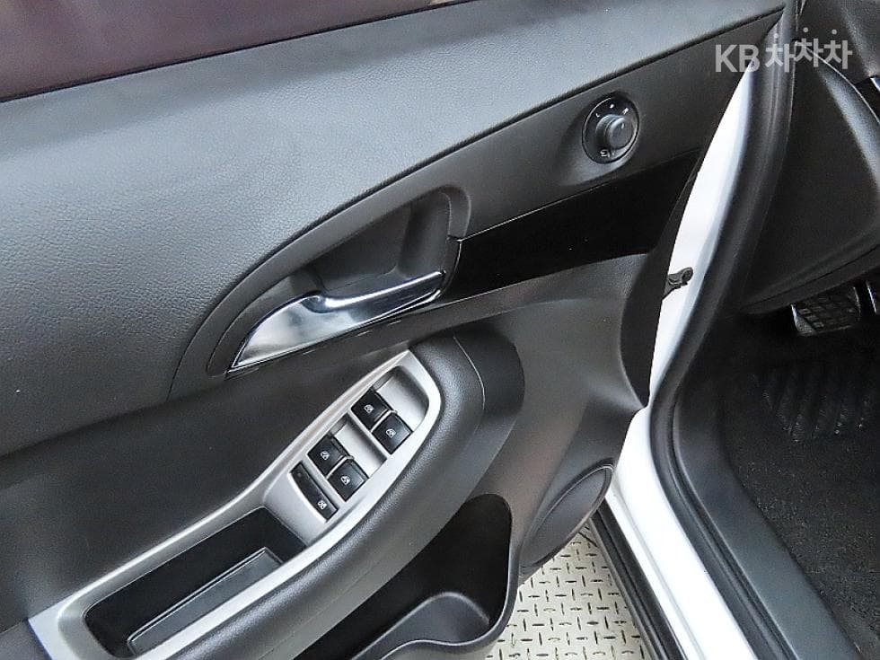 GM Korea Chevrolet OrlandoLPG LTZ Premium - 13
