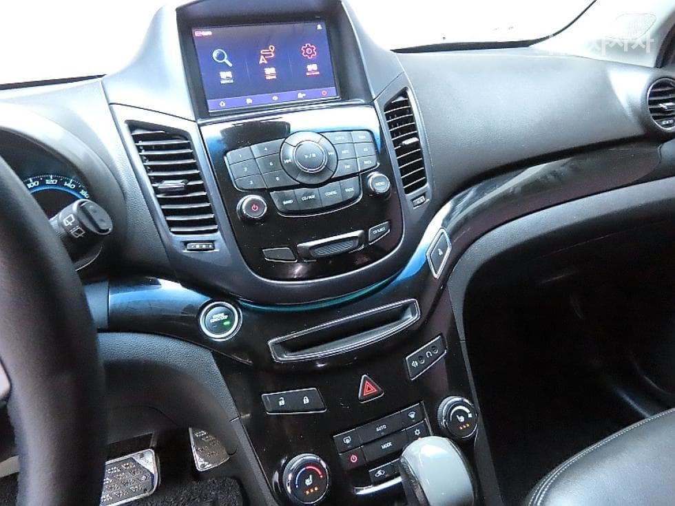 GM Korea Chevrolet OrlandoLPG LTZ Premium - 17