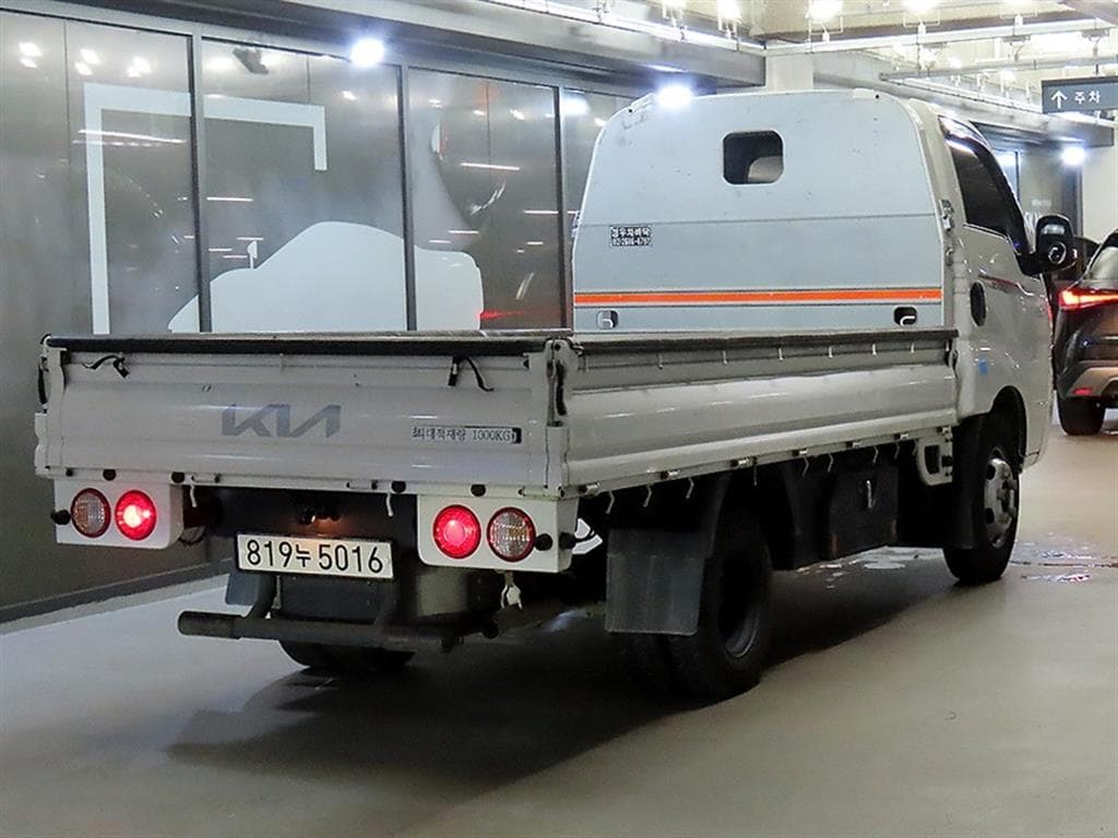 Kia The New (facelift) Bongo 3 (light truck)LPG Wing Body 1.2Ton 표준캡 Extra Long Standard - 4