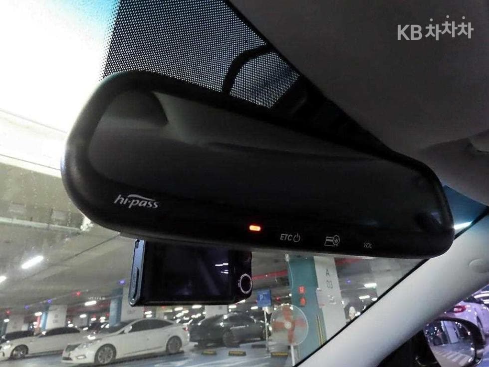 Kia The New (facelift) K7LPI 3.0 Prestige - 13