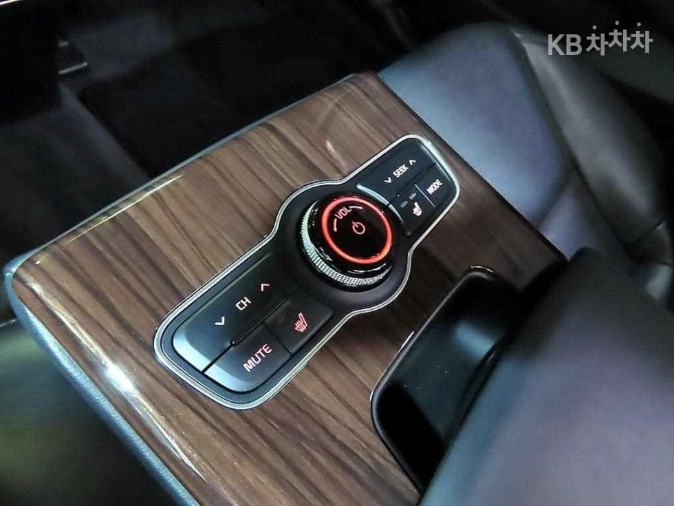Kia The New (facelift) K7LPI 3.0 Prestige - 16