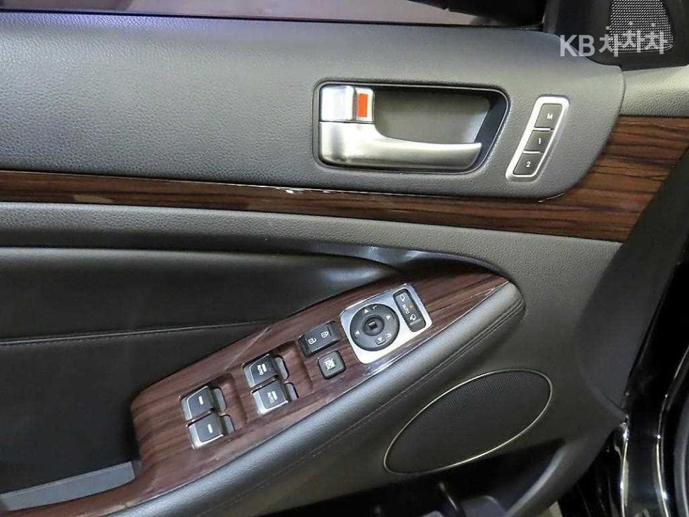 Kia The New (facelift) K7LPI 3.0 Prestige - 17