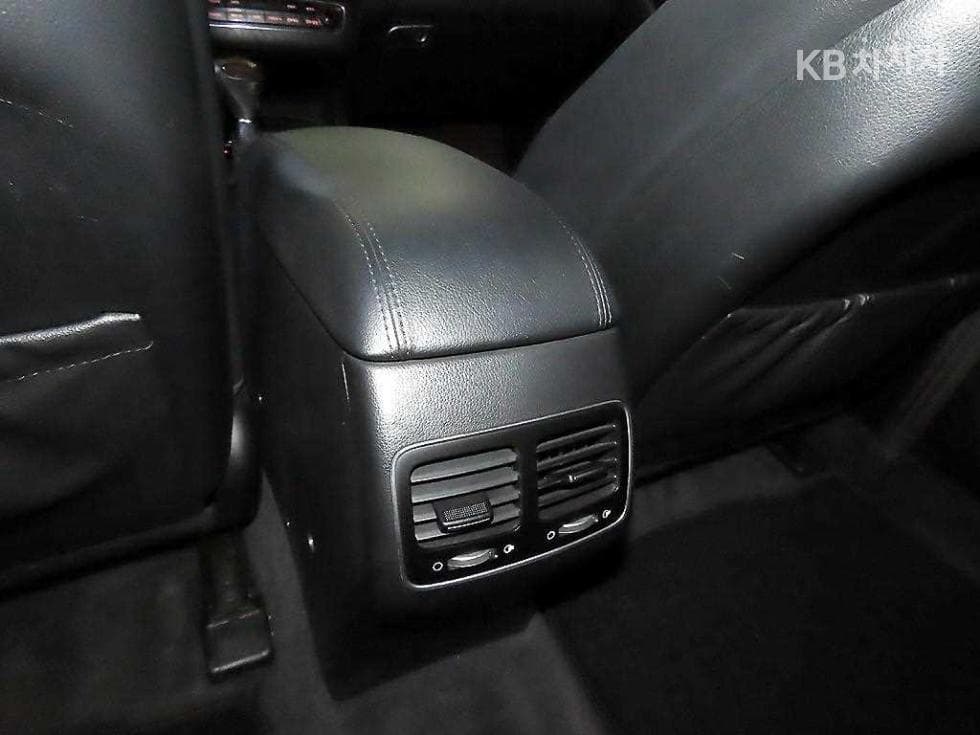 Kia The New (facelift) K7LPI 3.0 Prestige - 18