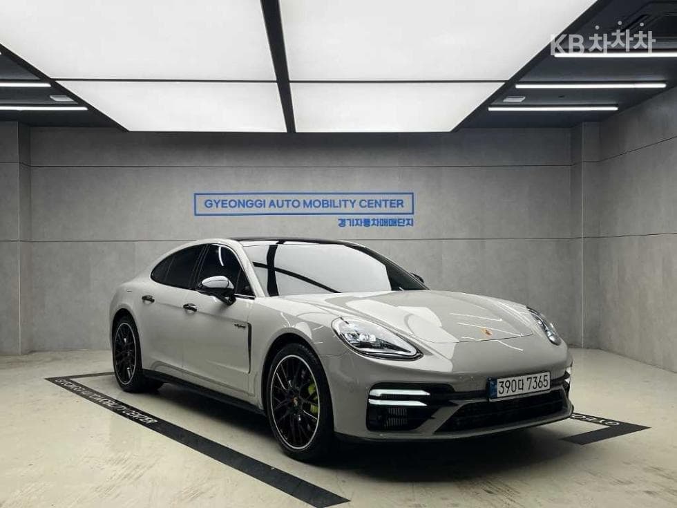 Porsche 파나메라 (971) 2.9 4 E-Hybrid Standard - Image 1
