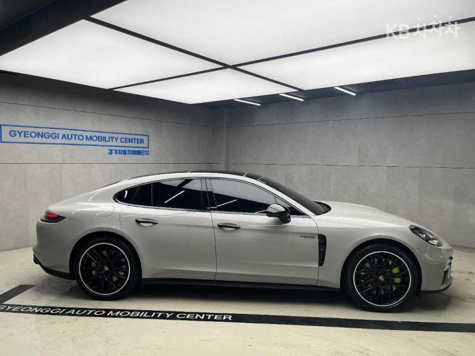 Porsche 파나메라 (971)2.9 4 E-Hybrid Standard - 2
