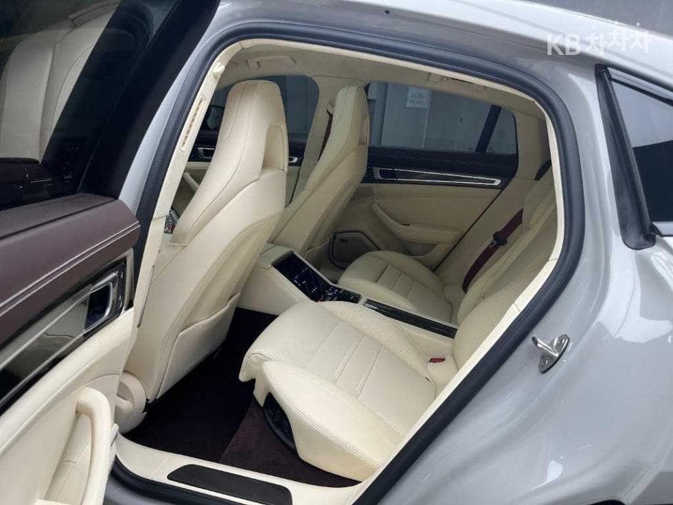 Porsche 파나메라 (971)2.9 4 E-Hybrid Standard - 6