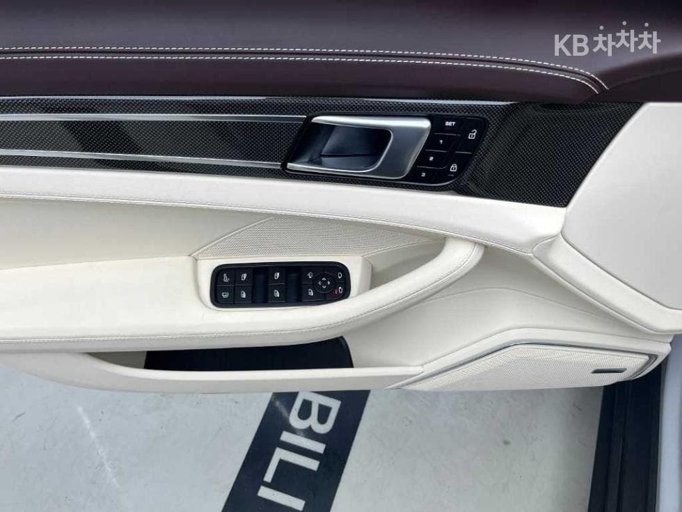 Porsche 파나메라 (971)2.9 4 E-Hybrid Standard - 11