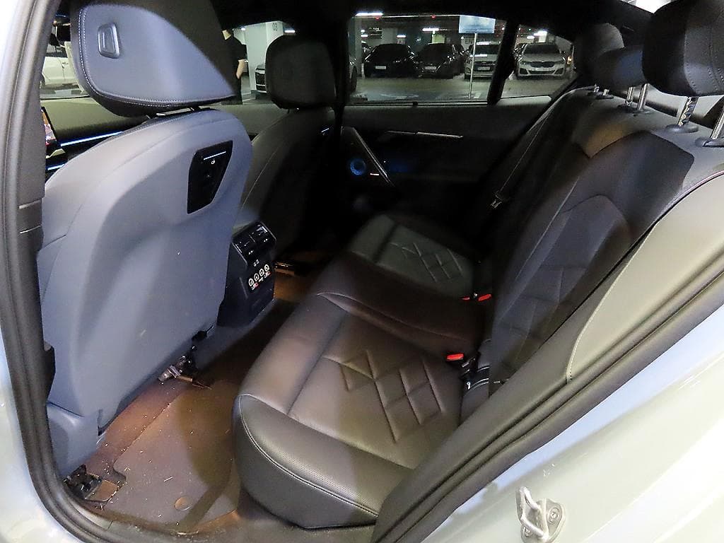 BMW New5 Series(G60)530e M Sport - 7