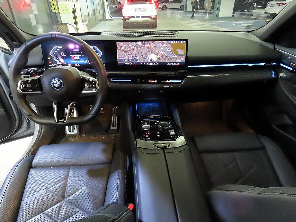 BMW New5 Series(G60)530e M Sport - 10