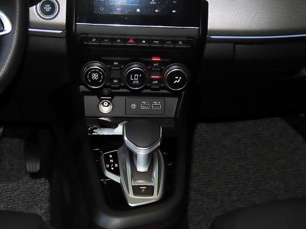Renault Korea 아르카나 E-Tech Hybrid1.6 GTe 아이코닉 - 12