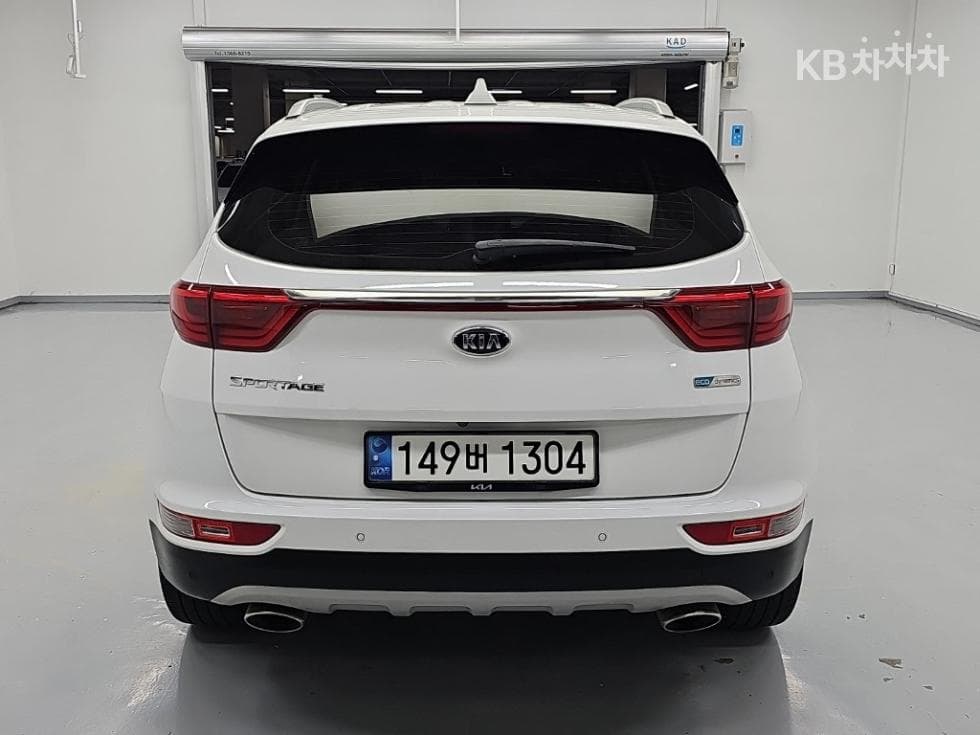Kia Sportage 4th generationDiesel 2.0 2WD Noblesse Special (special feature/edition) - 3