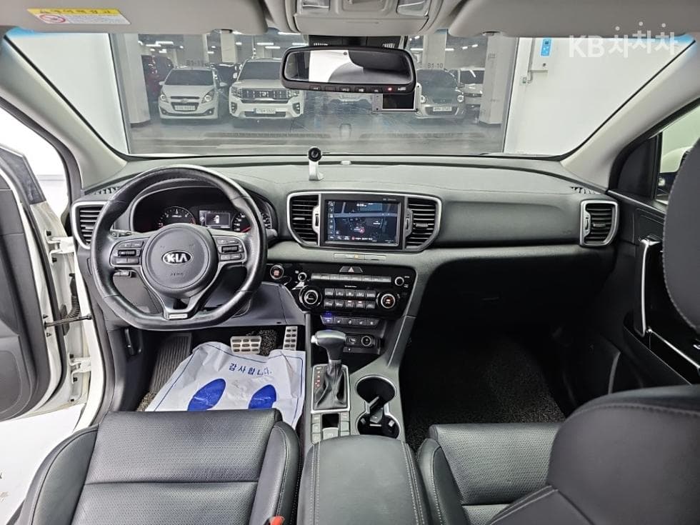 Kia Sportage 4th generationDiesel 2.0 2WD Noblesse Special (special feature/edition) - 7