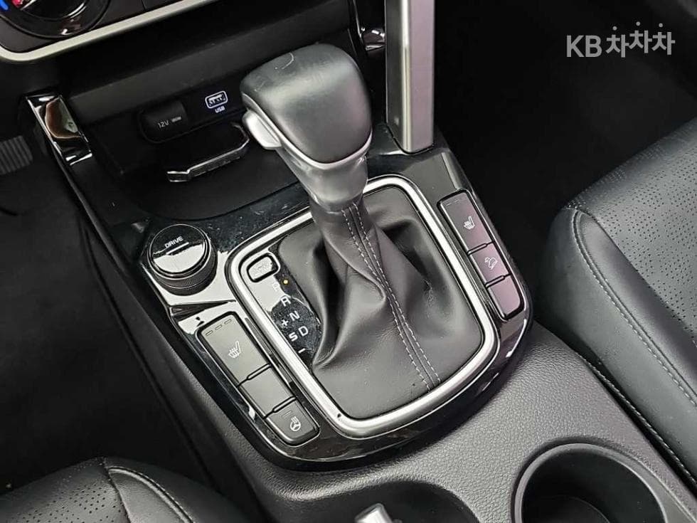 Kia Seltos1.6 Gasoline Turbo 2WD Trendy - 8