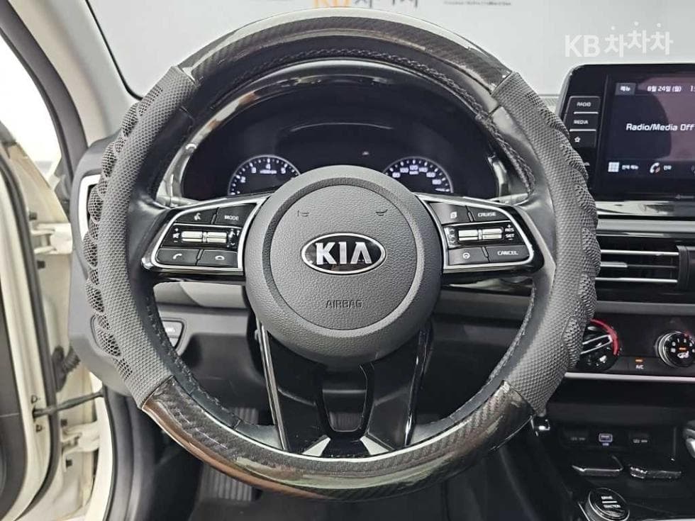 Kia Seltos1.6 Gasoline Turbo 2WD Trendy - 9