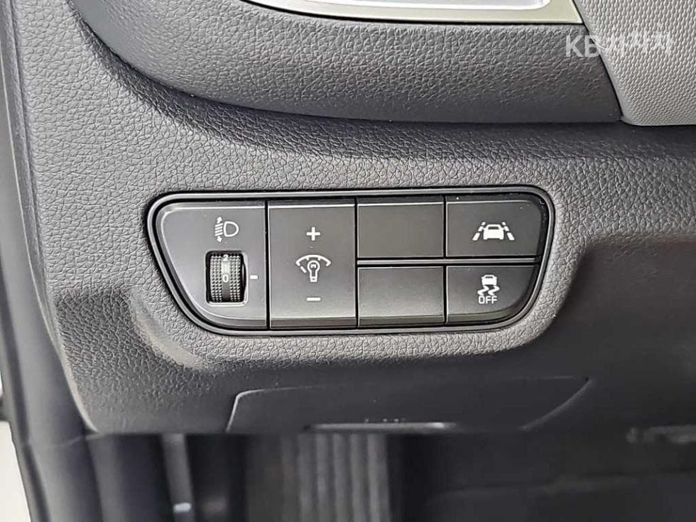Kia Seltos1.6 Gasoline Turbo 2WD Trendy - 17