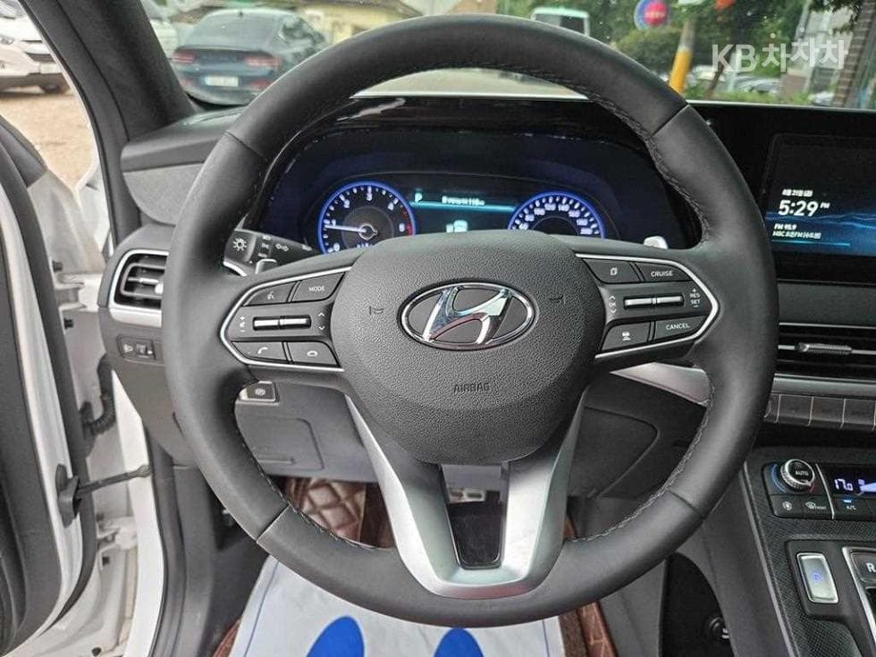 Hyundai Palisade2.2 Diesel 7-seater (Limousine) AWD Prestige - 7