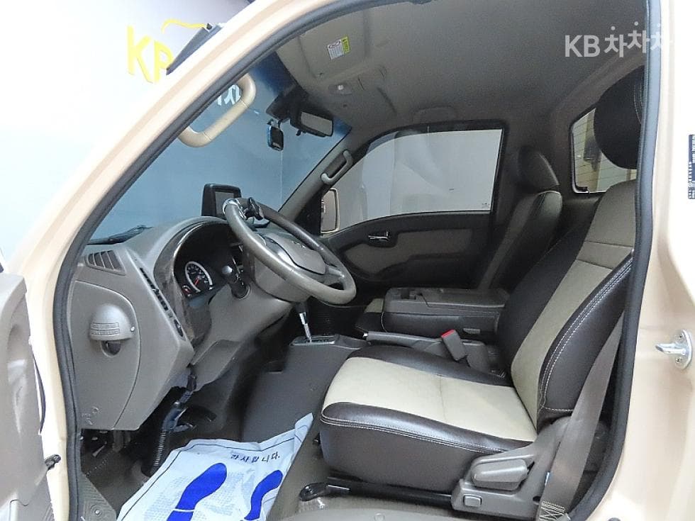 Hyundai Porter 2Extra Long 일반캡 CRDi Premium - 6